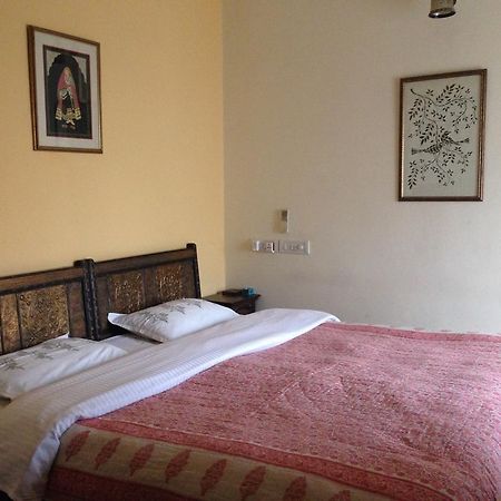 Chhoti Haveli Bed & Breakfast New Delhi Exterior photo